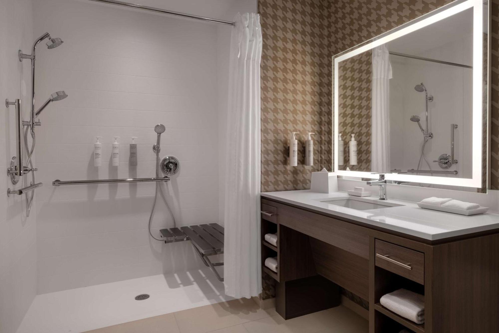 Home2 Suites By Hilton Bristol Eksteriør bilde