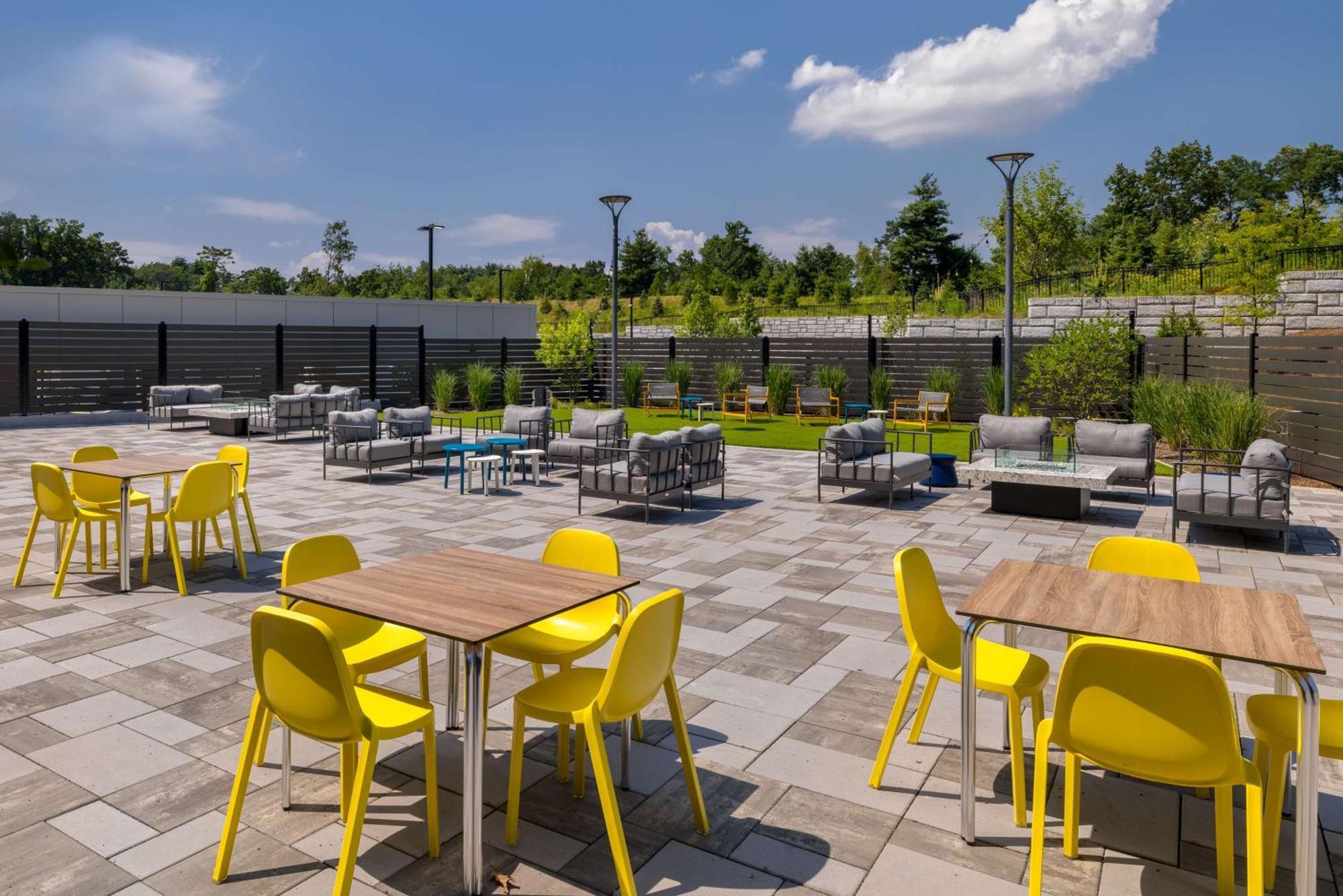 Home2 Suites By Hilton Bristol Eksteriør bilde